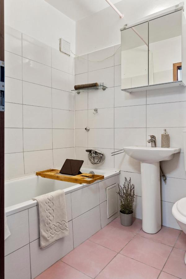 Welcoming Flat Iancului - Mega Mall National Arena Bucureşti Ngoại thất bức ảnh